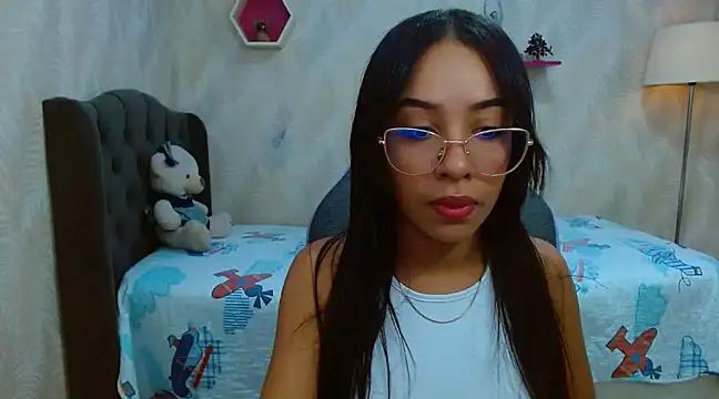 Entertain your itch for girls livestreamers with our collection of stunning models, skilled in the art of temptation and delight.
