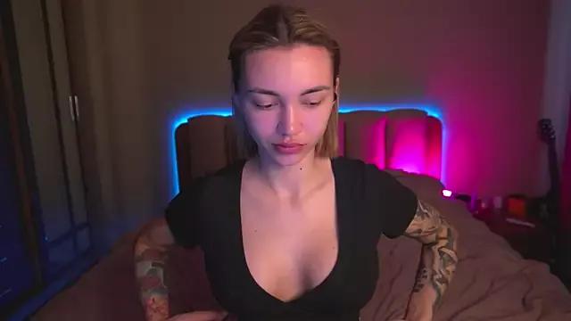 Entertain your itch for girls livestreamers with our collection of stunning models, skilled in the art of temptation and delight.