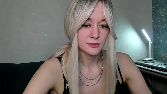 Entertain your itch for girls livestreamers with our collection of stunning models, skilled in the art of temptation and delight.