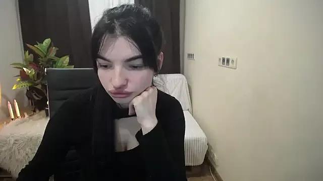 TianaRaya from StripChat is Freechat