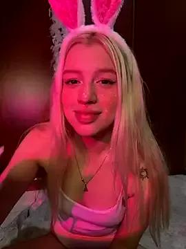 Entertain your itch for girls livestreamers with our collection of stunning models, skilled in the art of temptation and delight.