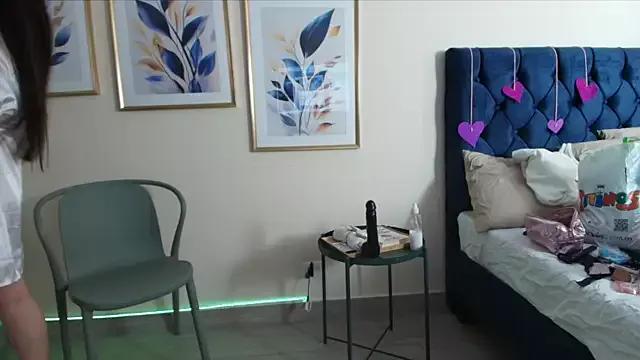 Entertain your itch for girls livestreamers with our collection of stunning models, skilled in the art of temptation and delight.