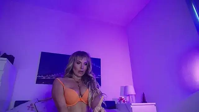 Tinkerbell822 from StripChat is Freechat