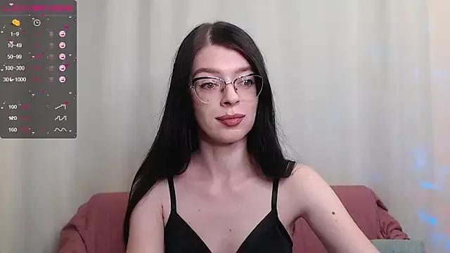tiny__kira from StripChat is Freechat