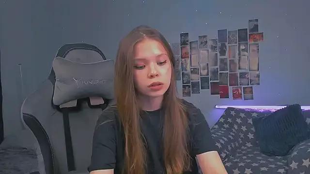 TinysRoses from StripChat is Freechat