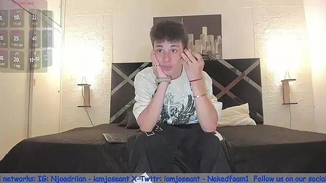 toyboys1 from StripChat is Freechat