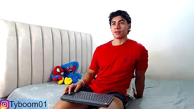 TYLER_BOOM from StripChat is Freechat