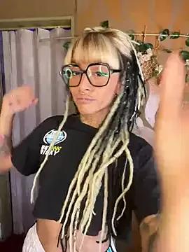 Photos of uncocopor from StripChat is Freechat