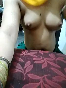 USER-MAYA from StripChat is Freechat