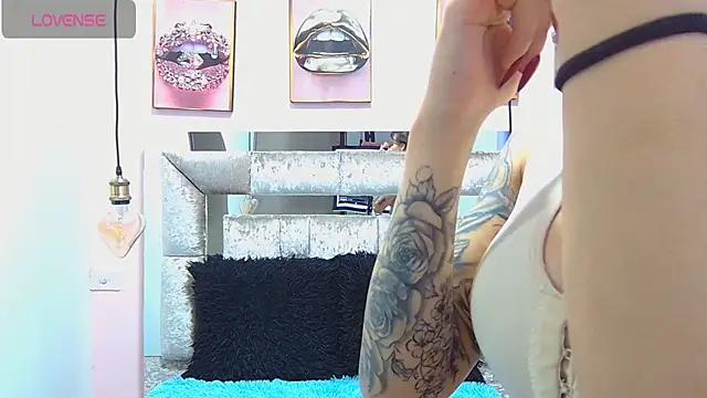 Entertain your itch for girls livestreamers with our collection of stunning models, skilled in the art of temptation and delight.