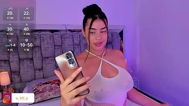 Entertain your itch for girls livestreamers with our collection of stunning models, skilled in the art of temptation and delight.