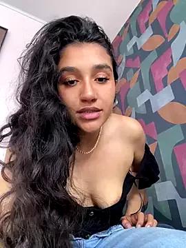 ValentiinaCruz from StripChat is Freechat