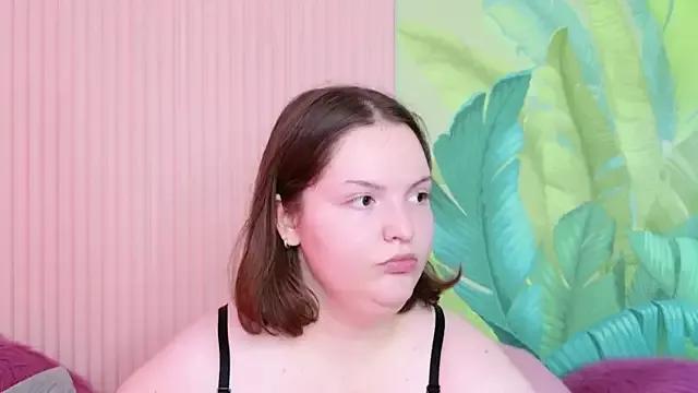 Entertain your itch for girls livestreamers with our collection of stunning models, skilled in the art of temptation and delight.