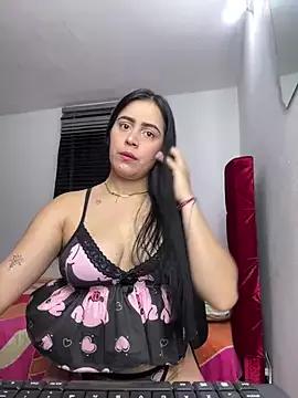 VanessaD from StripChat is Freechat