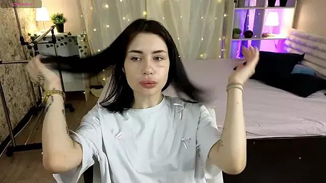 VanessaKeyn from StripChat is Freechat