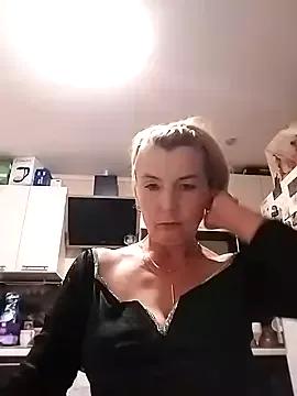 VasylynaLove421 from StripChat is Freechat