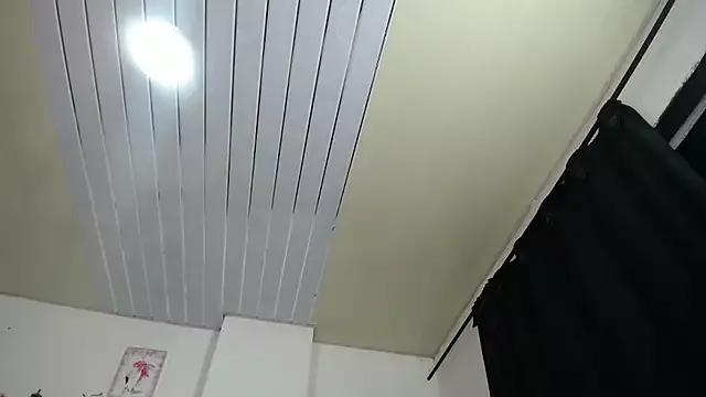 vauroraper from StripChat is Freechat