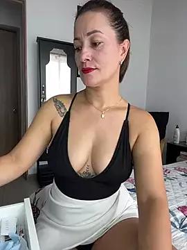 Photos of Verito_hot from StripChat is Freechat
