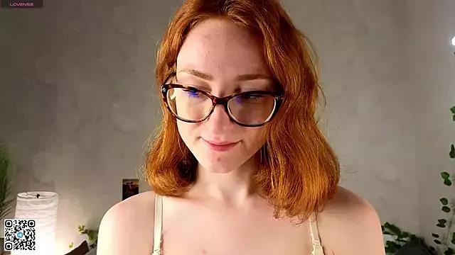 VeronaHascall from StripChat is Freechat