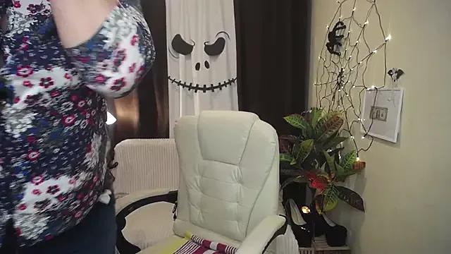 VestaWoody from StripChat is Freechat