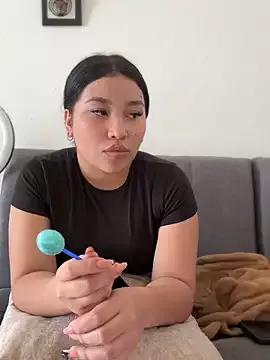 Vicky_bloonde from StripChat is Freechat