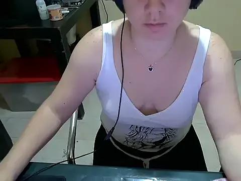 Victorialatina from StripChat is Freechat
