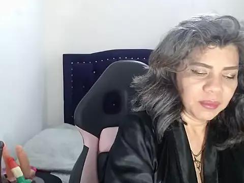 vikyadams from StripChat is Freechat