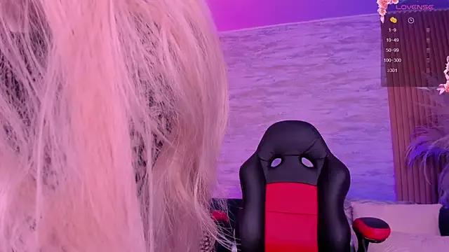 violet_lawrence from StripChat is Freechat