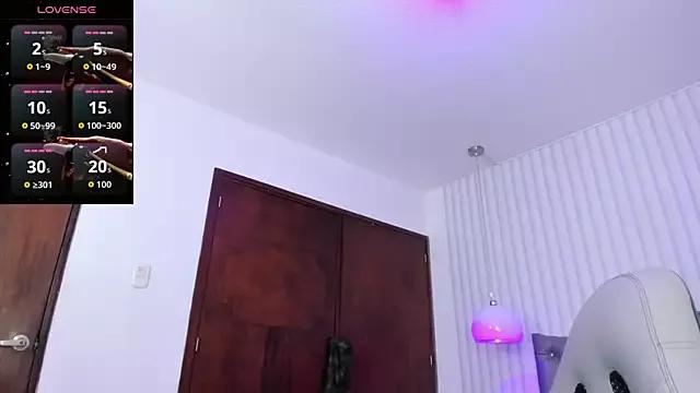 violeta_in from StripChat is Freechat