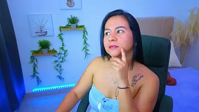 VioletaMedusa from StripChat is Freechat