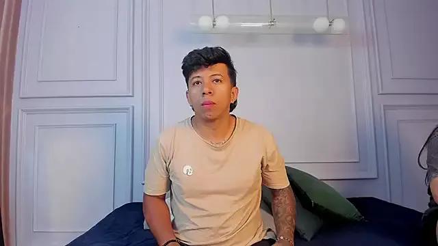 violettaAndLeon from StripChat is Freechat