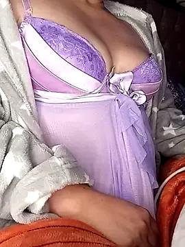 Violettha201 from StripChat is Freechat