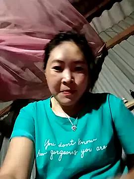 vivi_cute from StripChat is Freechat
