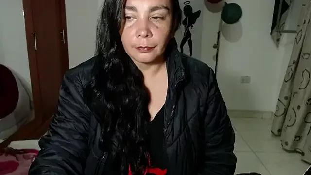Vivian_milf_paint from StripChat is Freechat
