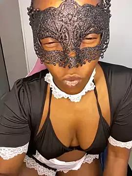Photos of wellbuiltDiosa from StripChat is Freechat