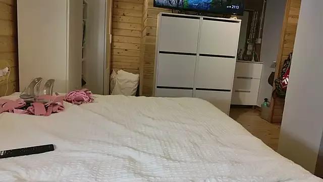 wild41 from StripChat is Freechat