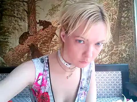 Photos of WildMissNiks from StripChat is Freechat