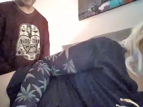Wilwildwestone420 from StripChat is Freechat