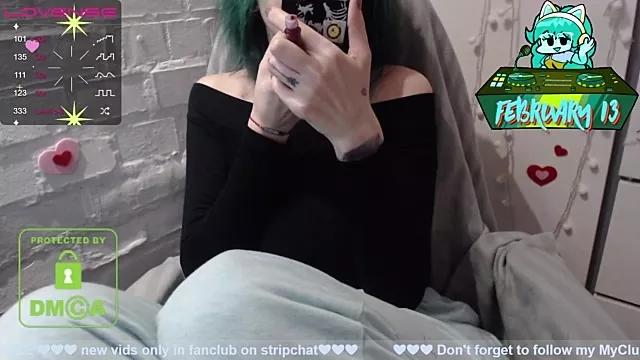 Entertain your itch for girls livestreamers with our collection of stunning models, skilled in the art of temptation and delight.