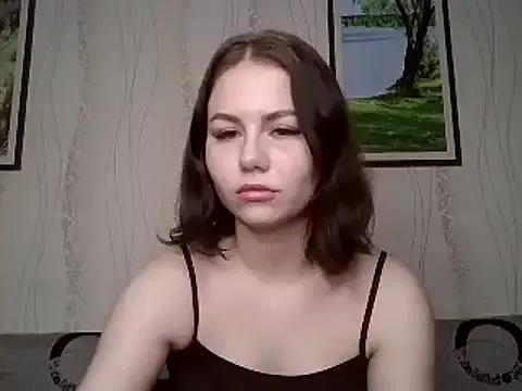 xSweetieLadys from StripChat is Freechat