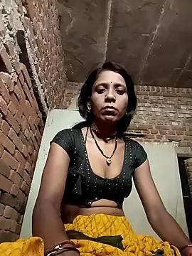 Xx_pooja from StripChat is Freechat