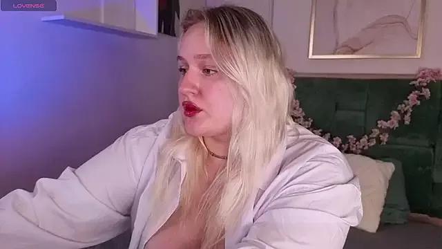 Photos of yammymommy from StripChat is Private