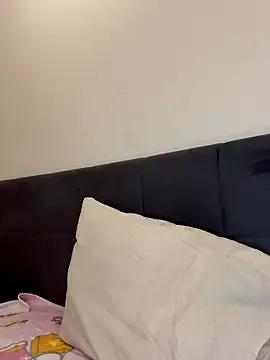 Photos of yaprakmericc from StripChat is Freechat