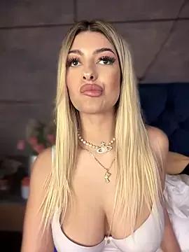 Entertain your itch for girls livestreamers with our collection of stunning models, skilled in the art of temptation and delight.