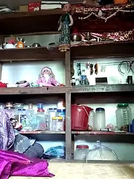 Your-Manu from StripChat is Freechat