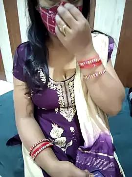 your_favourite_bhabhi from StripChat is Freechat