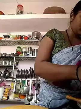 Your_Kameesha from StripChat is Freechat