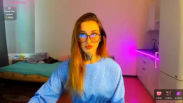Entertain your itch for girls livestreamers with our collection of stunning models, skilled in the art of temptation and delight.