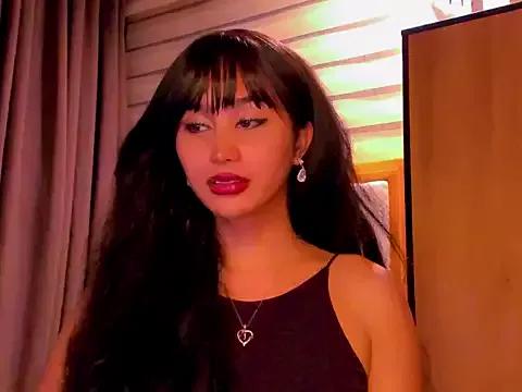 YOURCRISTINAS from StripChat is Freechat