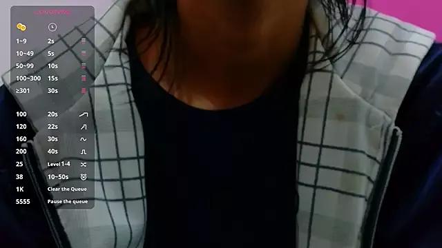 yourcuteneighbourr from StripChat is Freechat